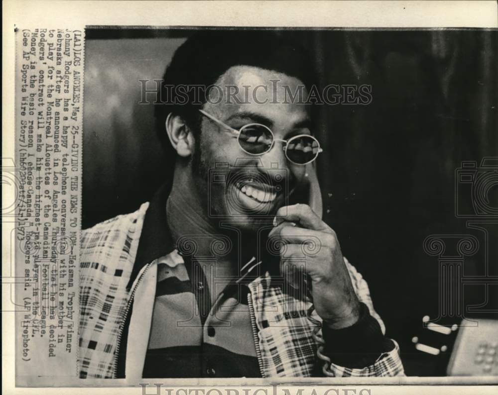 1973 Press Photo Football player Johnny Rodgers on phone, Los Angeles - Historic Images