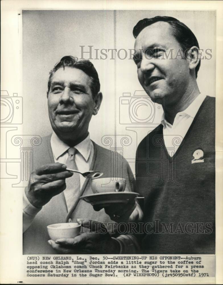 1971 Press Photo Ralph Jordans &amp; Chuck Fairbanks, Sugar Bowl, New Orleans, LA- Historic Images