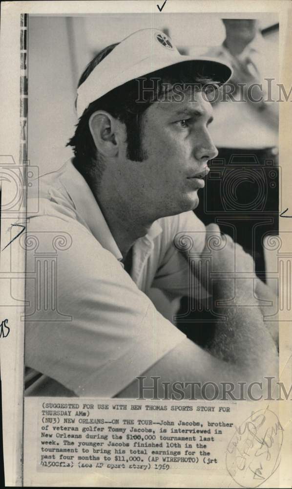 1969 Press Photo Golfer John Jacobs interviewed in New Orleans, Louisiana - Historic Images