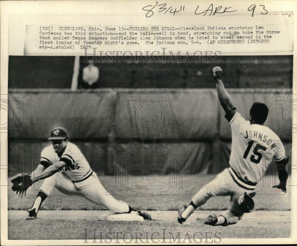 1973 Press Photo Indians&#39; Leo Cardenas &amp; Rangers&#39; Alex Johnson, Baseball, Ohio- Historic Images