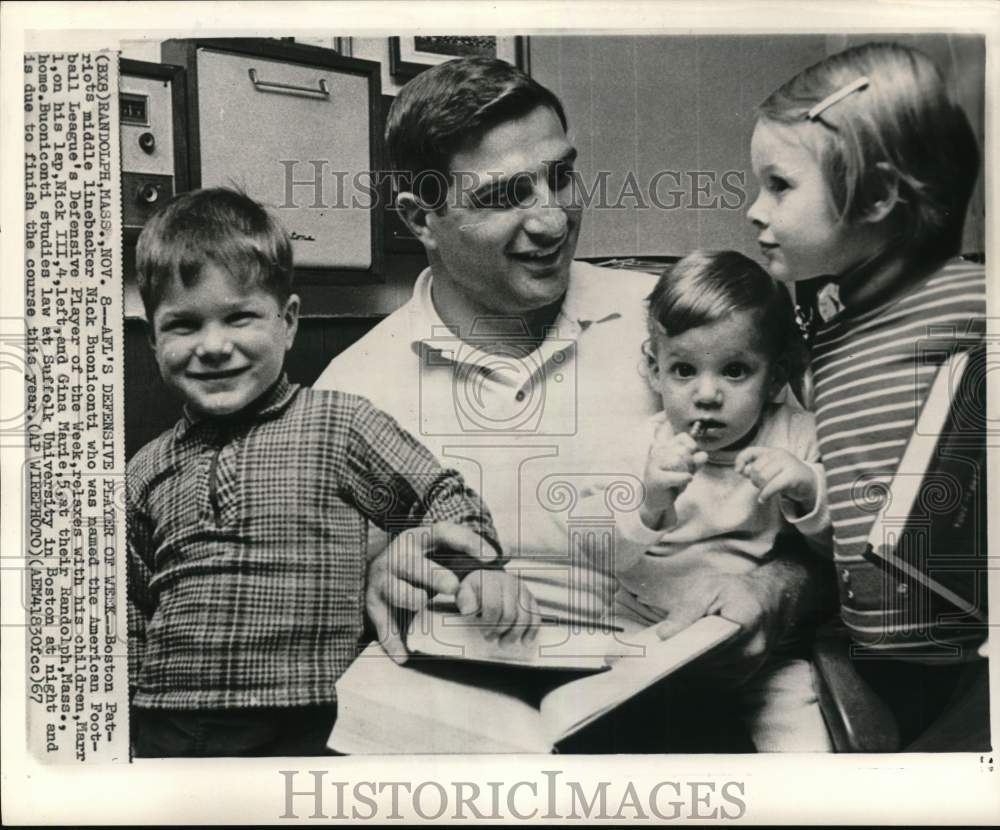 1967 Press Photo Football player Nick Buoniconti &amp; kids, Randolph, Massachusetts - Historic Images