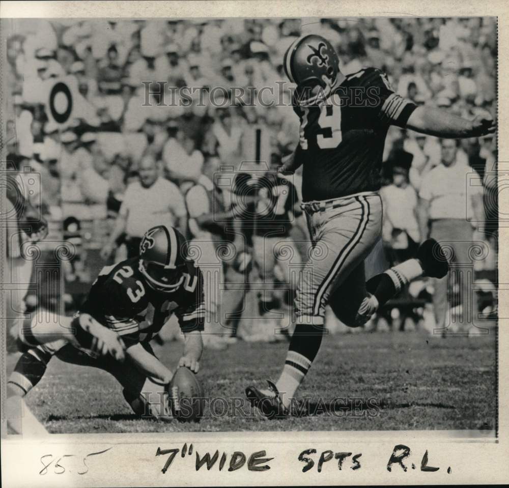 1962 Press Photo New Orleans Saints&#39; Tom Dempsey in action, Football - pis05642 - Historic Images