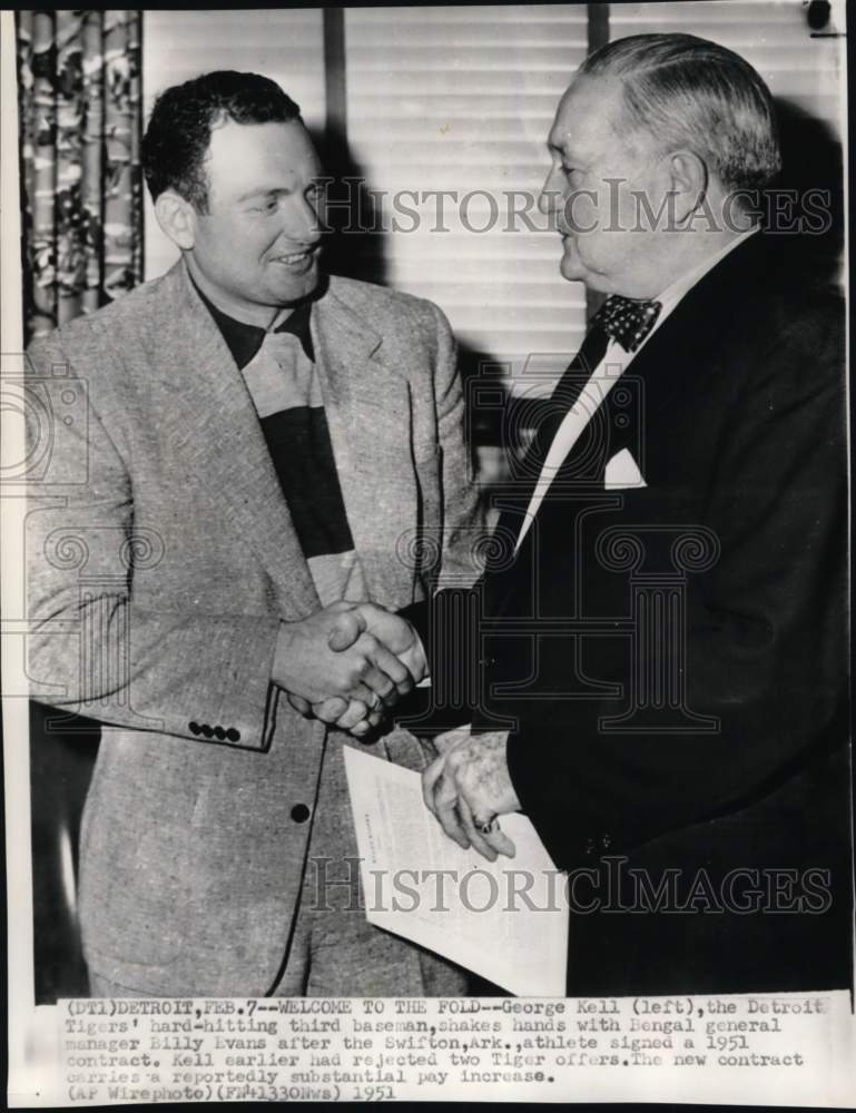 1951 Press Photo George Kell, Billy Evans, Bengal baseball contract, Detroit, MI- Historic Images