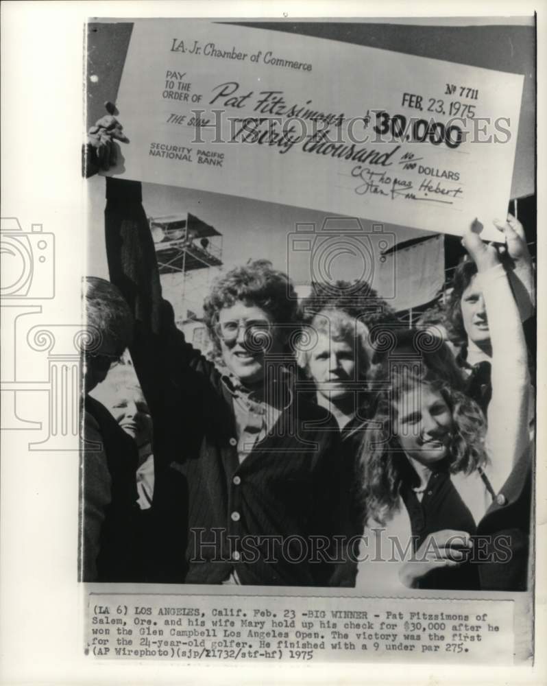 1975 Press Photo Pat Fitzsimons &amp; wife, wins Glen Campbell Open Golf Tourney, CA- Historic Images