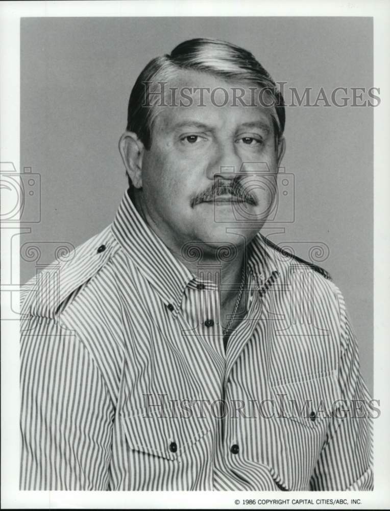 1986 Press Photo Actor, former athlete Alex Karras stars in TV program &quot;Webster&quot; - Historic Images