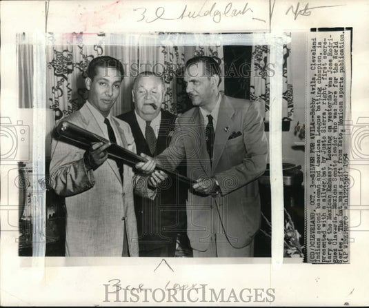 1954 Press Photo Cleveland Indians' Bobby Avila & others, Cleveland - pis06855- Historic Images