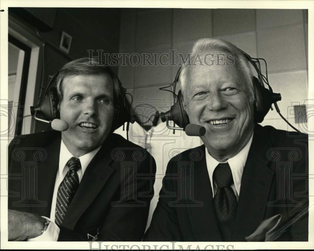 1983 Press Photo Sportscaster Charlie Jones &amp; analyst Bob Griese, Fiesta Bowl- Historic Images