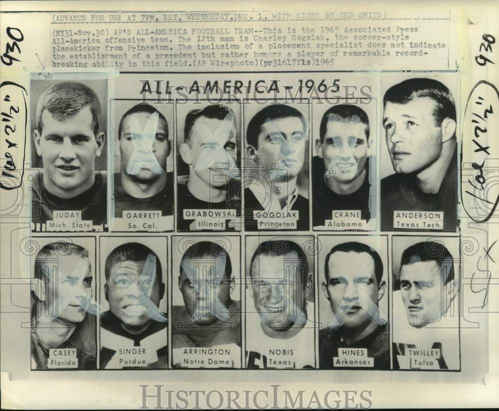 1965 Press Photo Associated Press All-America football offensive team - Historic Images