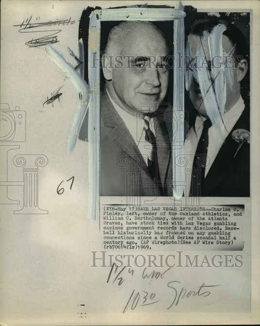 1969 Press Photo Athletics' owner Charles Finley & William Bartholomay, Baseball- Historic Images
