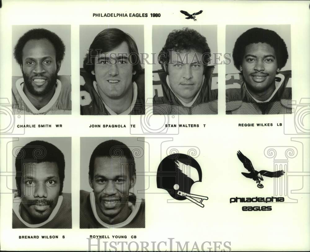 1980 Press Photo Football&#39;s Charlie Smith &amp; fellow Philadelphia Eagles&#39; players - Historic Images