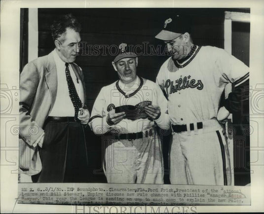 1950 Press Photo National League President chats with umpire, team manager, FL - Historic Images