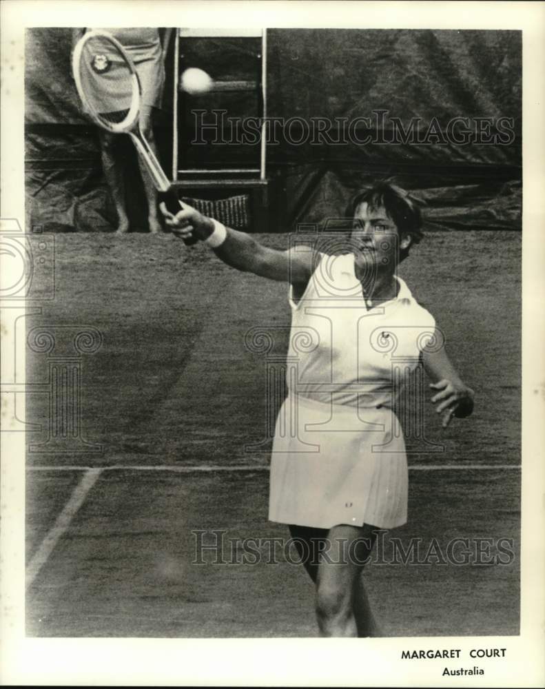 1975 Press Photo Australia&#39;s tennis player Margaret Court in action - pis08690 - Historic Images