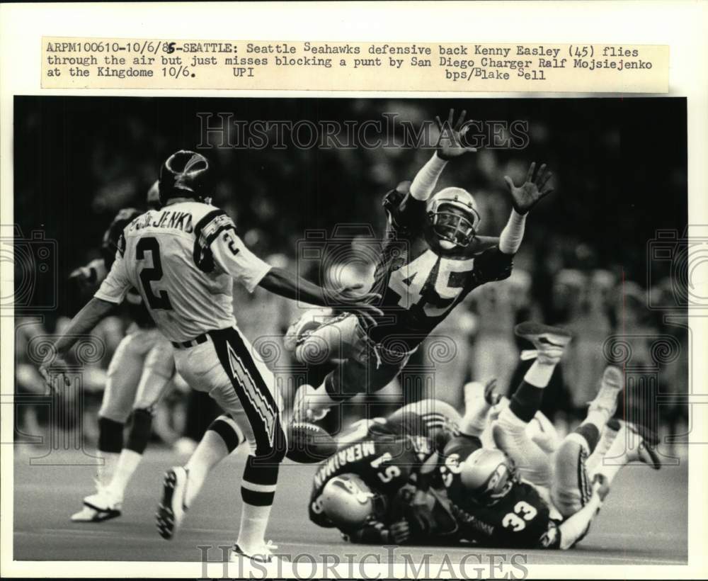 1985 Press Photo Seahawks&#39; Kenny Easley, football game, Kingdome, Seattle, WA - Historic Images