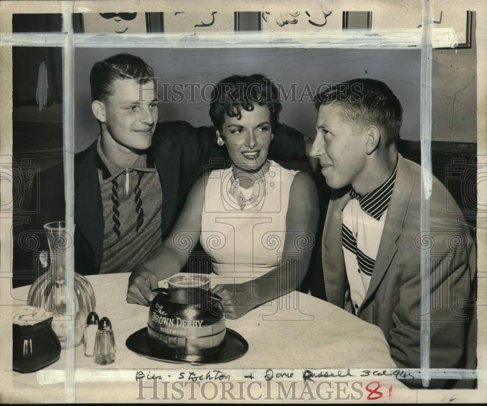 1955 Press Photo Golfers Don Bies &amp; Jeff Stockton visit actress Jane Russell- Historic Images