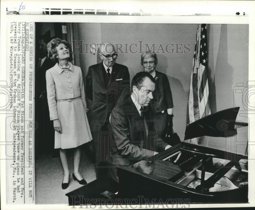 1969 Richard M. Nixon Playing Piano at Truman Library in Missouri - Historic Images