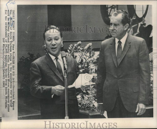 1969 President Richard M. Nixon with President Nguyen Van Thieu-Historic Images