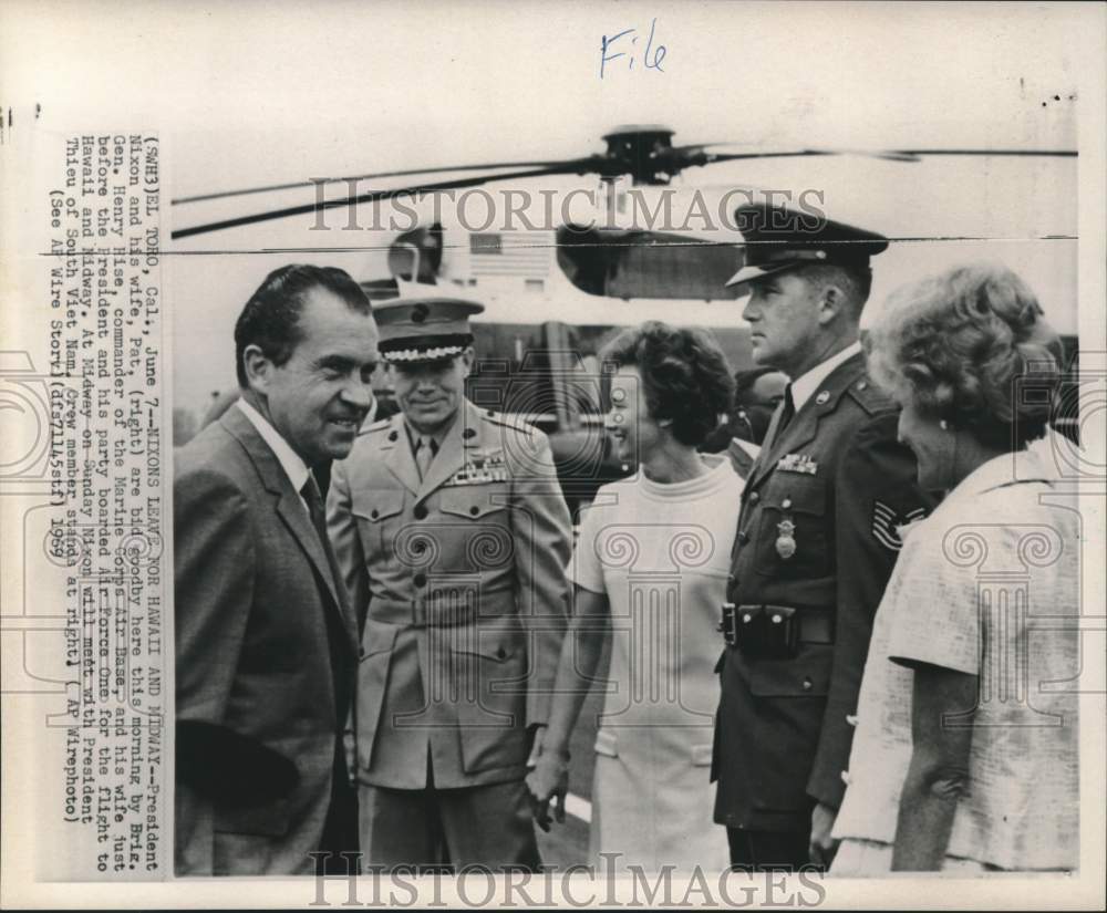 1969 President Richard Nixon at El Toro, California with Wife Pat-Historic Images