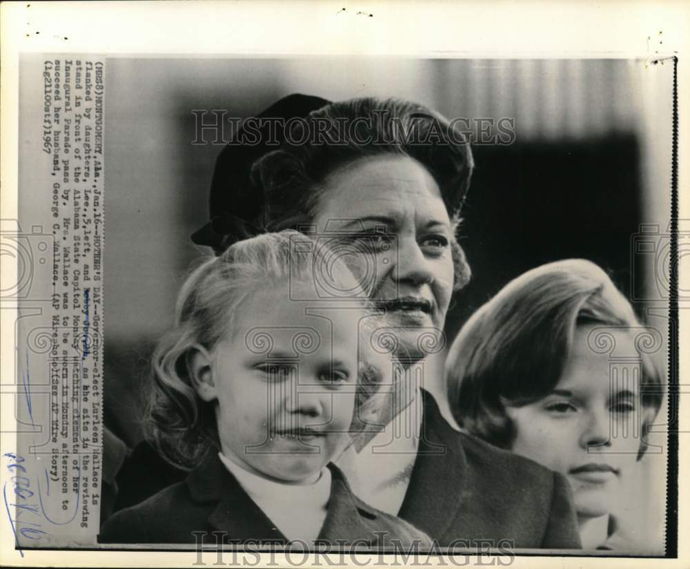 1967 Governor-elect Lurleen Wallace with her children, Alabama-Historic Images