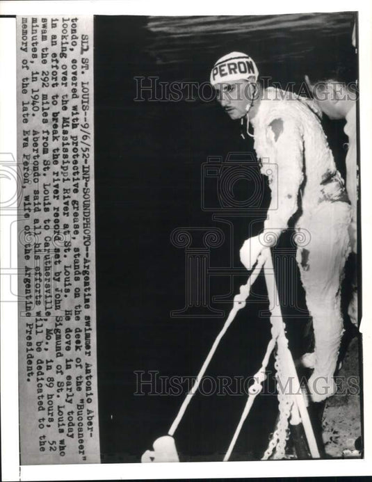 1952 Press Photo Argentine swimmer Antonio Abertondo aboard ship 