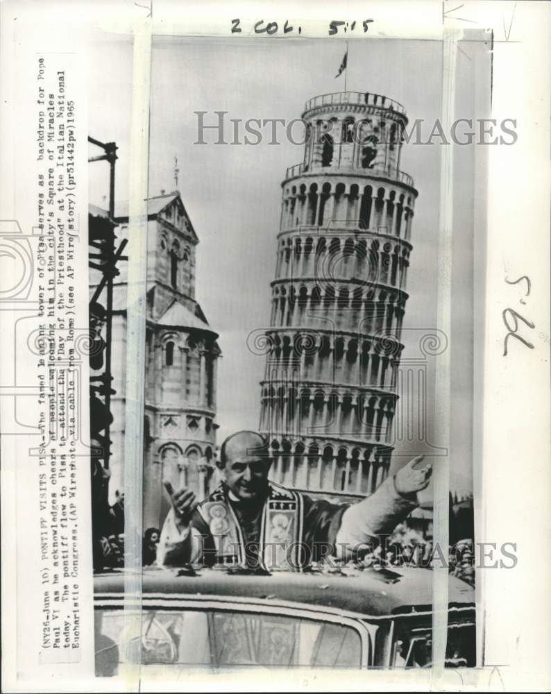 1965 Pope Paul VI in Car at Leaning Tower of Pisa in Italy - Historic Images