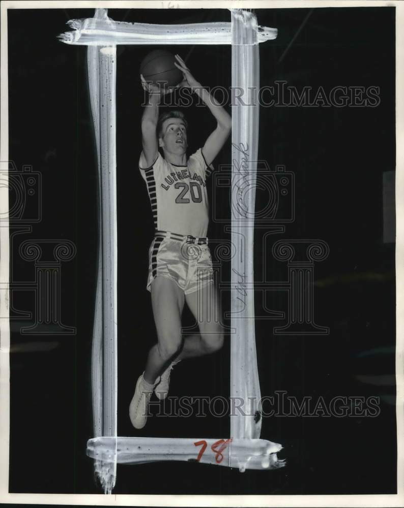 1954 Press Photo Pacific Lutheran College Forward Phil Nordquist, jumpshot- Historic Images