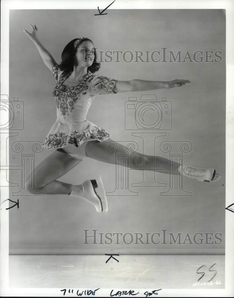 1967 Press Photo Ice skater Charlene McLaren, Ice Capades - pix12913 - Historic Images