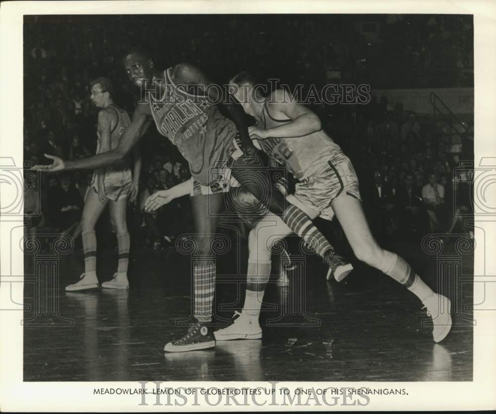 1961 Press Photo Player Meadowlark Lemon, Harlem Globetrotters, Basketball- Historic Images