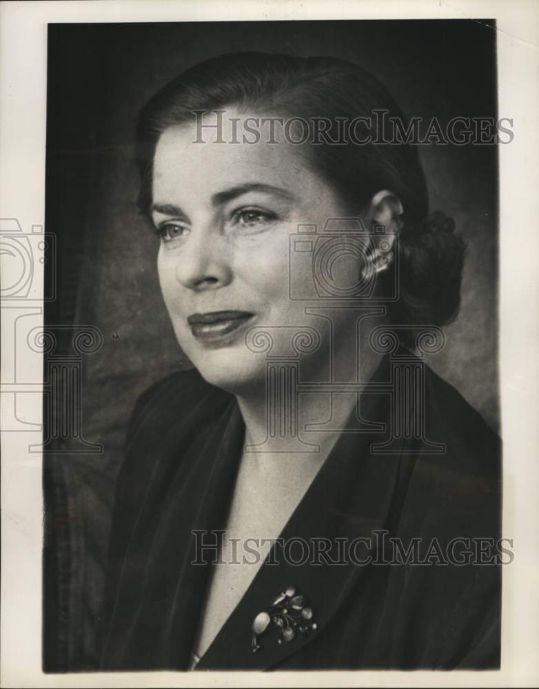 1952 Portrait of author Amy Vanderbilt-Historic Images