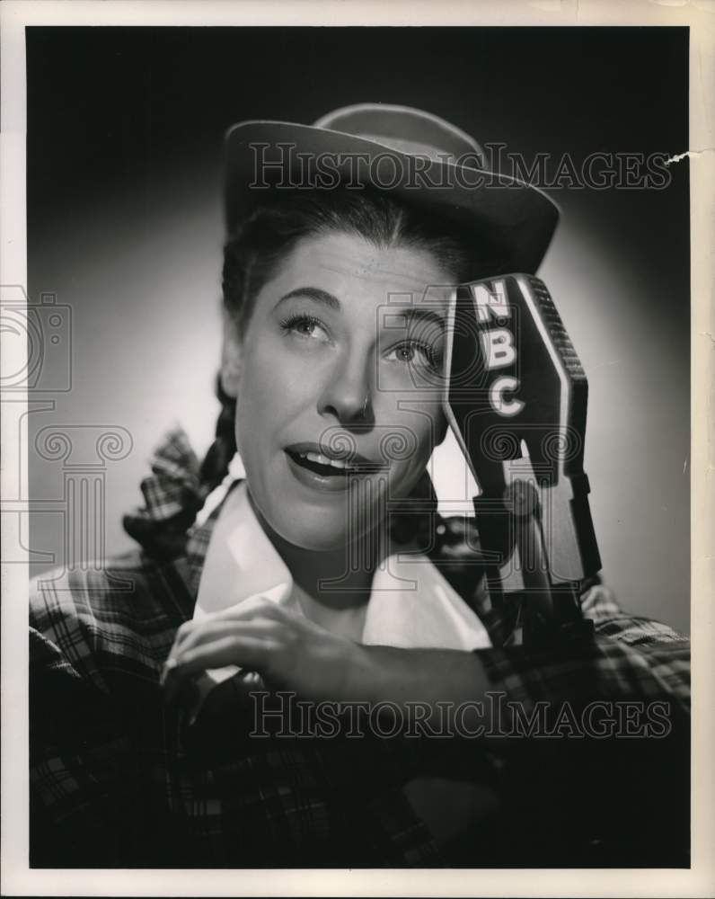 Press Photo &quot;She&#39;s the One with the Funny Face&quot; actress Judy Canova - pix26724 - Historic Images