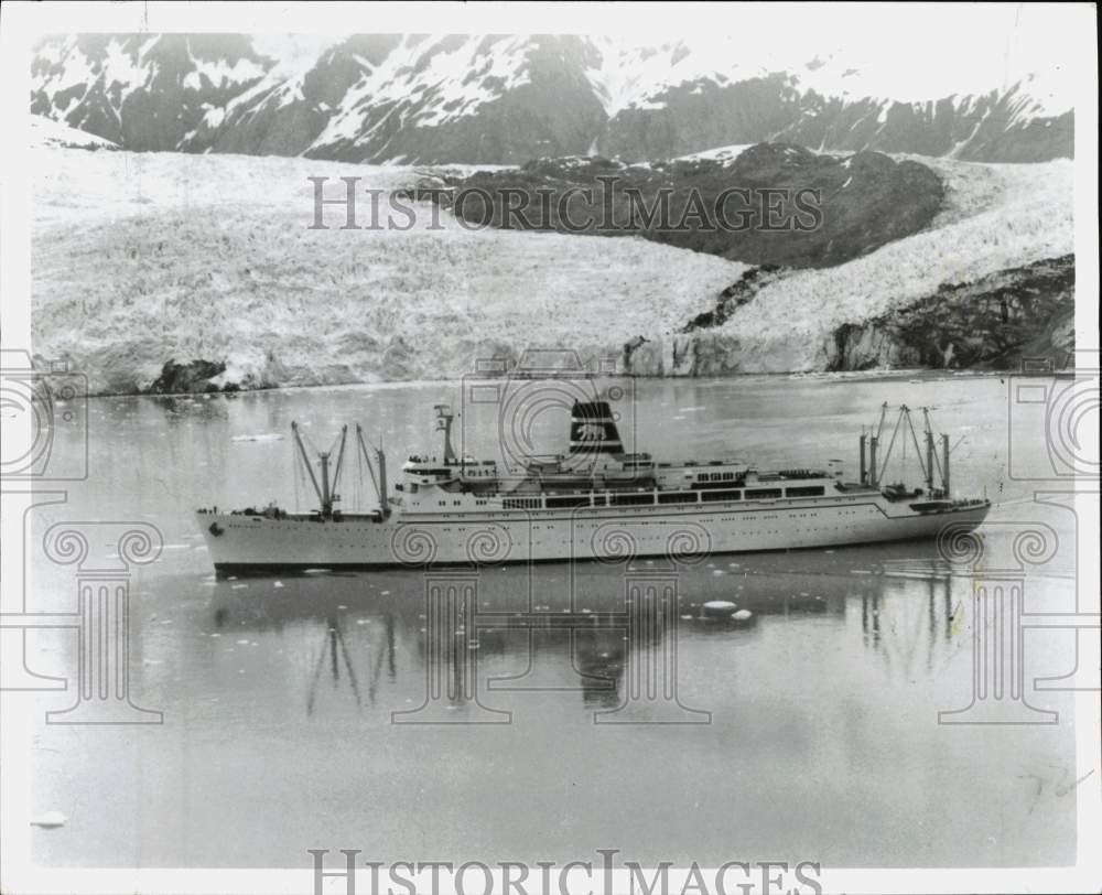 1971 Press Photo Aerial view of ship &quot;Mariposa&quot; during Alaskan cruise - Historic Images