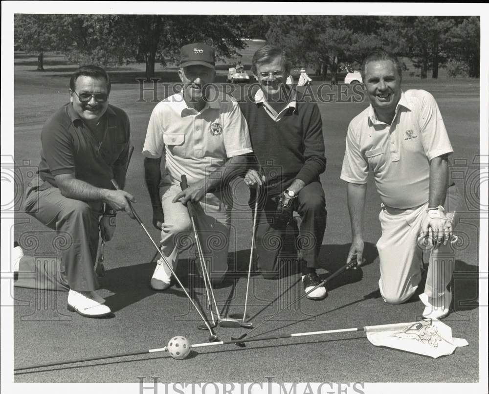 1985 Press Photo Ray Gover at Golf Game with Colleagues - pna04794 - Historic Images