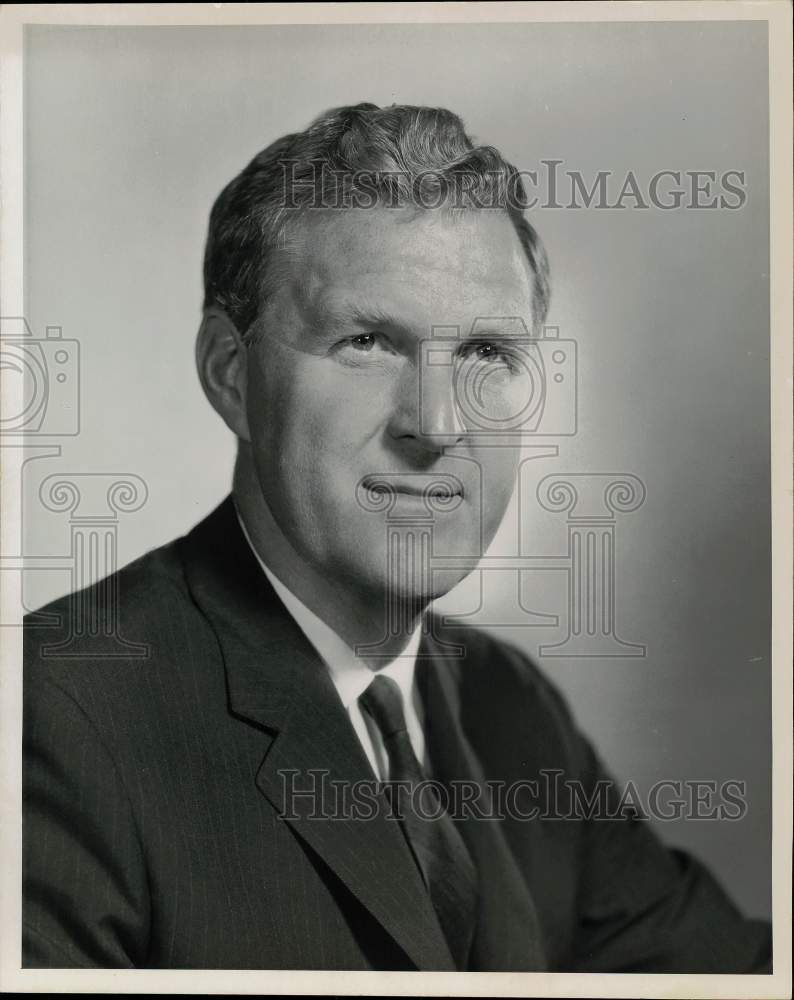 1967 Press Photo Governor Raymond P. Shafer in Official Portrait - pna18182- Historic Images