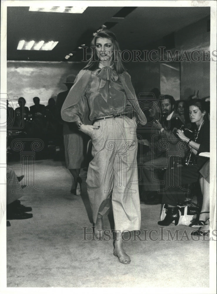 1979 Geoffrey Beene Designer Fashions - Historic Images