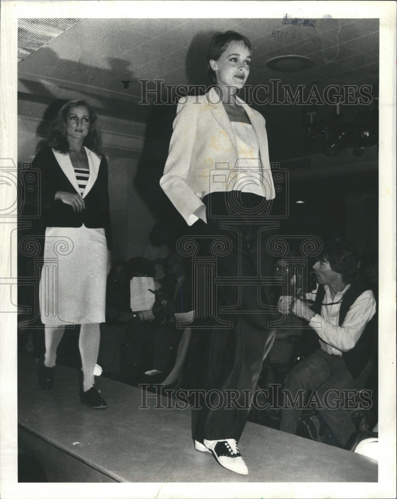 1979 designer Charles Suppon fashion show - Historic Images