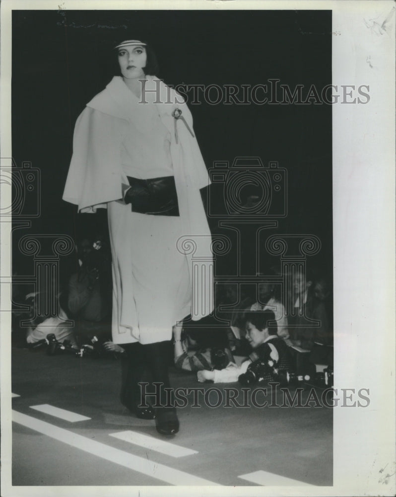 1983 Karl Lagerfeld Cape Dress George Smith - Historic Images