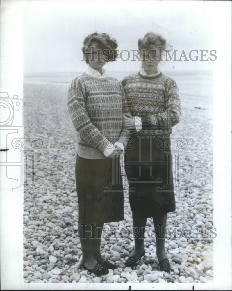 1983 Girls wearing Fair Isles sweaters - Historic Images