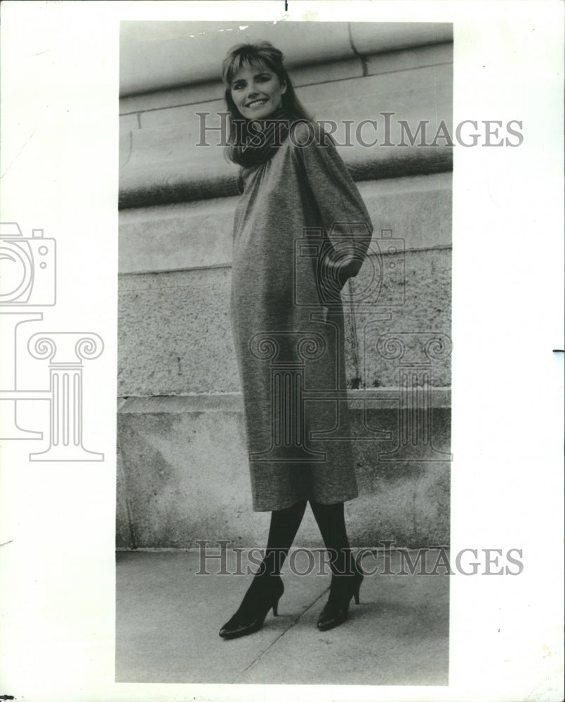 1983 Maternity business fashion in Chicago - Historic Images