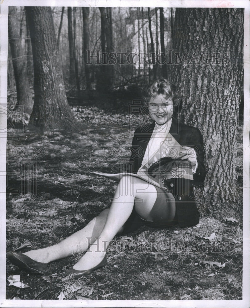1955 Detroit society gal Jane Bragaw - Historic Images