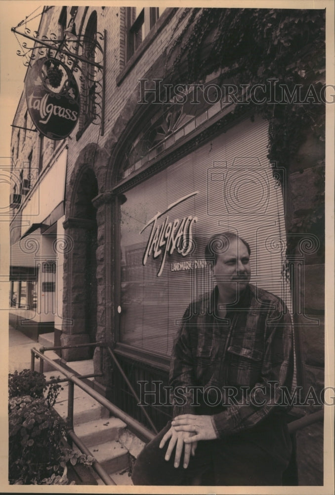 1994 Press Photo Tom Alves Tall Grass Activist D&#39;town - Historic Images