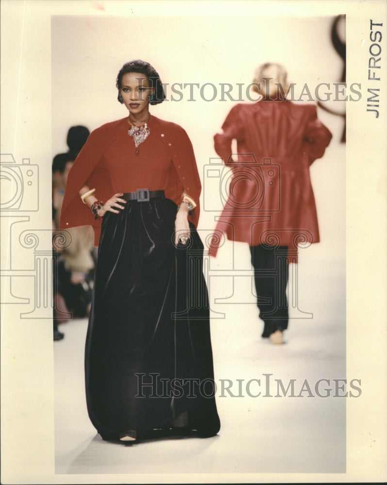 1992 Cashmere Twinset Black Velvet Skirt - Historic Images