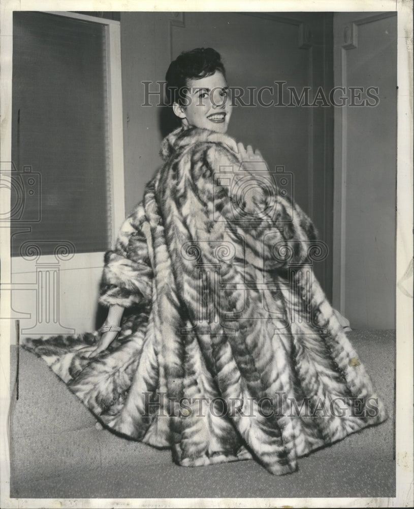 1955 Mink Fur Coat Womens Fashion Model - Historic Images