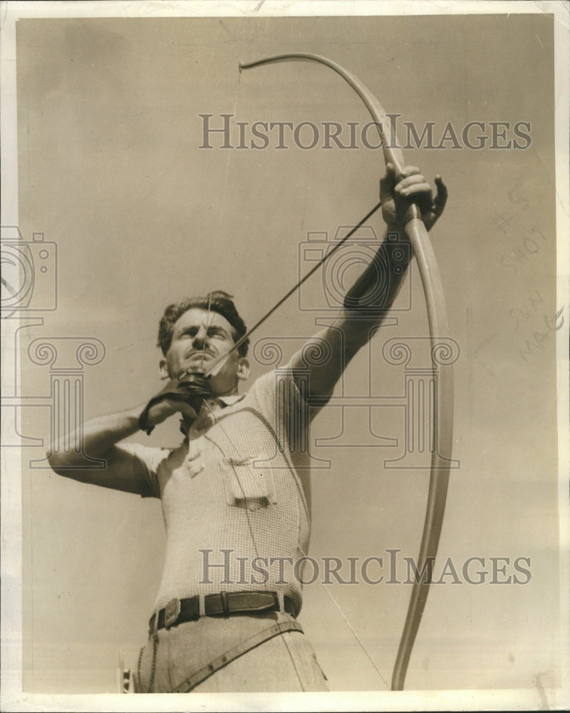 1939 Bert Archambeault archer - Historic Images