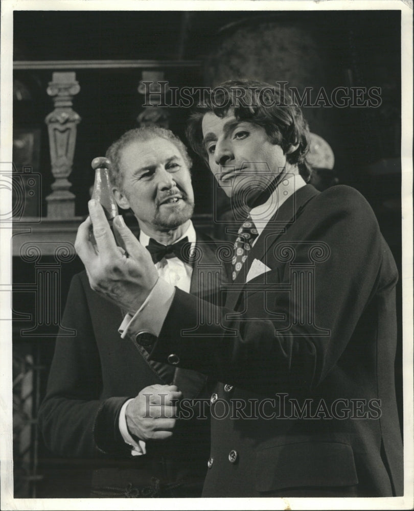 1972 Anthony Quayle actor director England - Historic Images