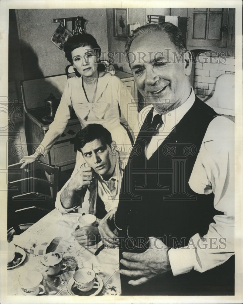 1965 Martin Sheen Jack Albertson Film actor - Historic Images