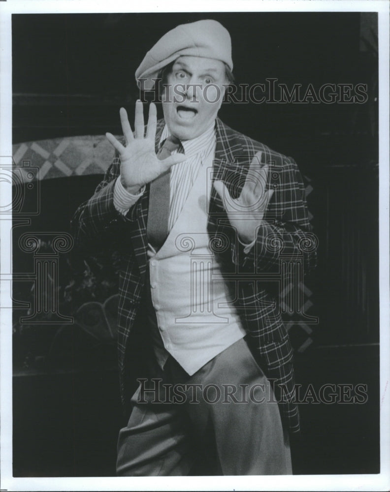 1952 Gene Kelly Alex Sues Chicago Theatre  - Historic Images
