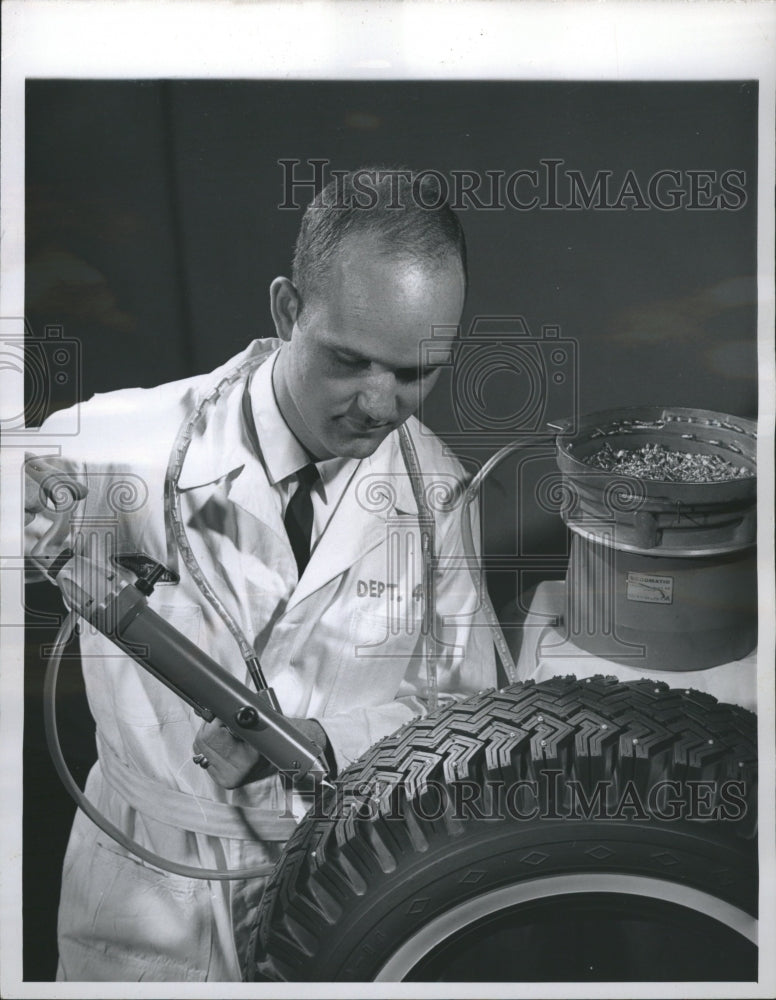 1964 Press Photo Goodyear Tire Rubber company Tires - Historic Images