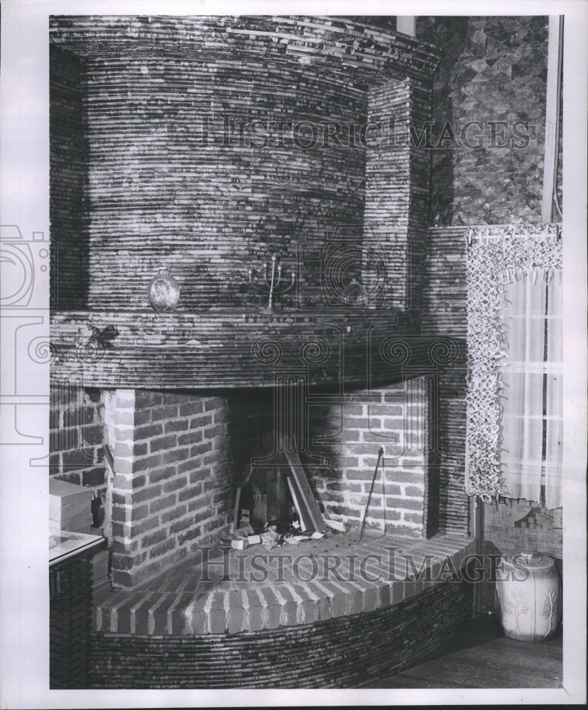 1954 Fireplace Covered With Papers - Historic Images