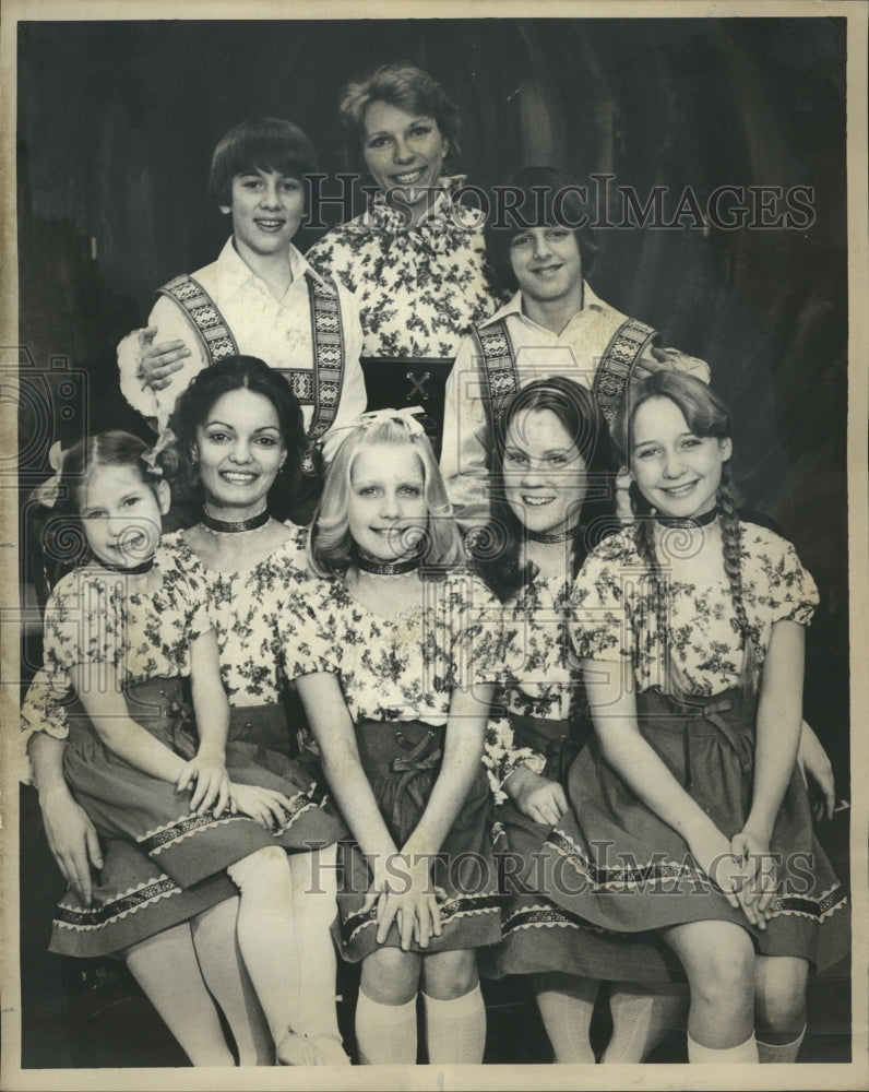 1977 The Sound of Music Candlelight Theatre - Historic Images