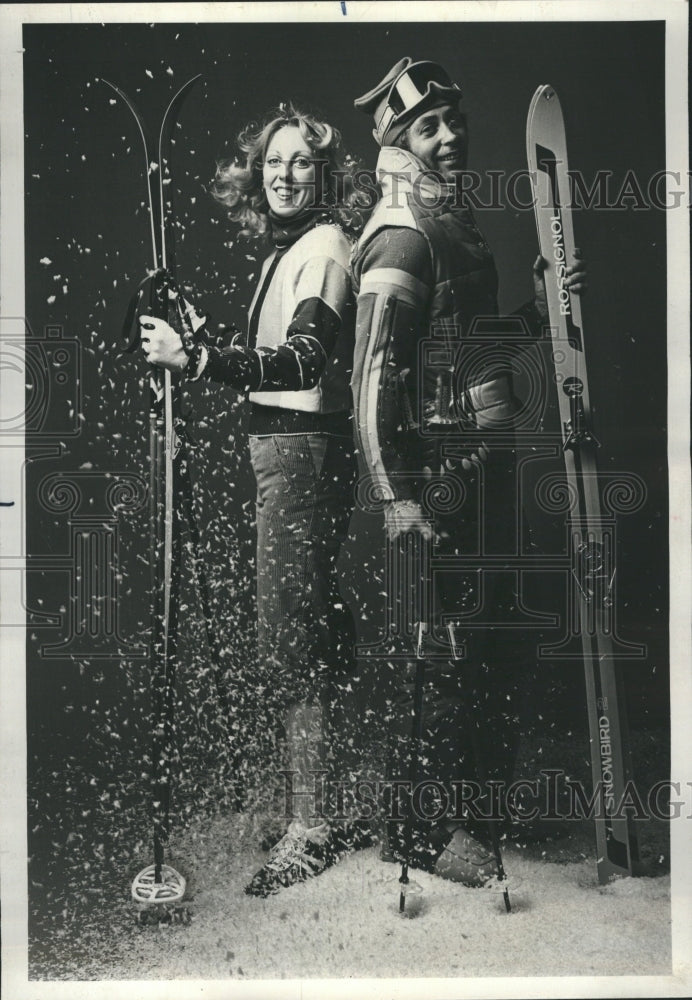 1978 Fashion Models Skiing Sportmart - Historic Images