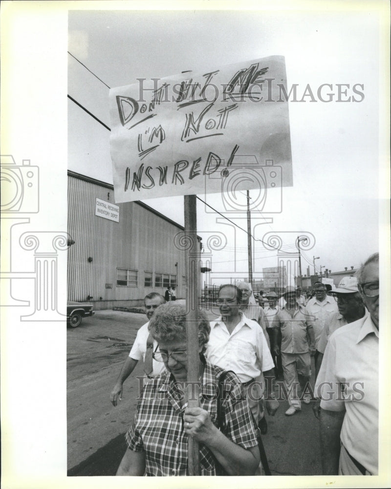 1986 steel workers march in protest - Historic Images